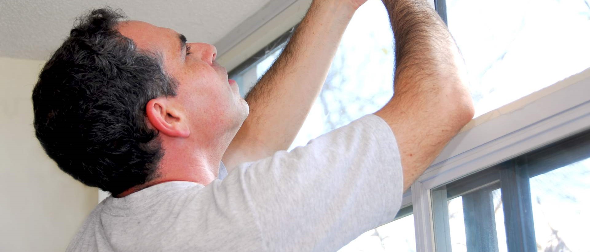 curtain fitters KT9